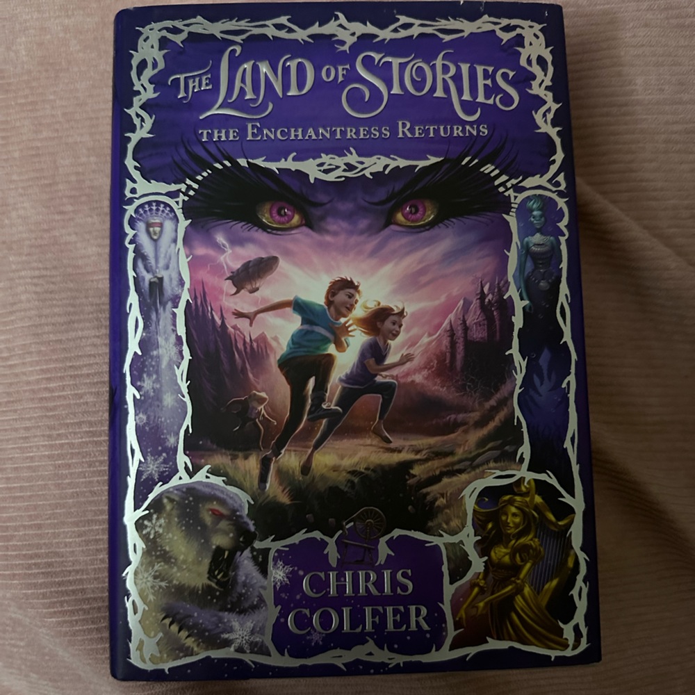 Signed- The land of stories The enchantress returns